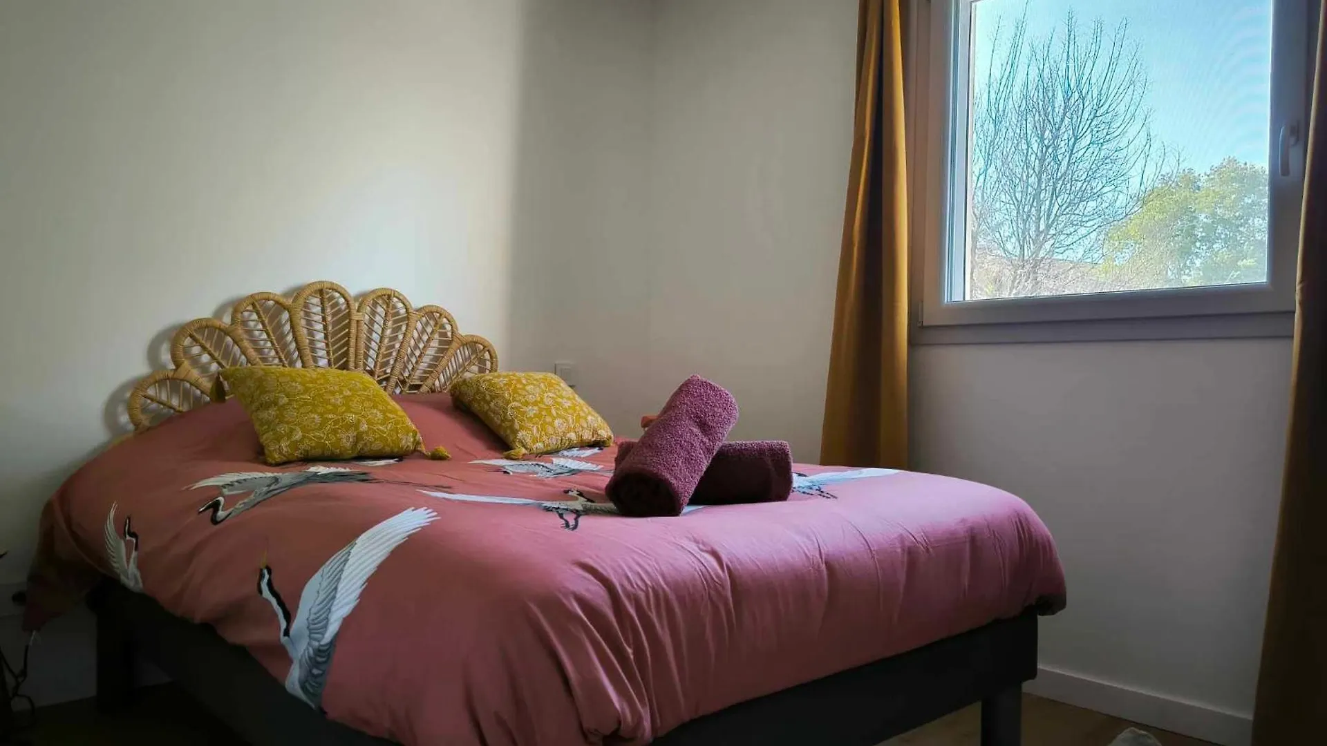 Maison, Piscine, Climatisation Parking, 10Min A Pied Du Centre Avignon 0*,  Frankrike