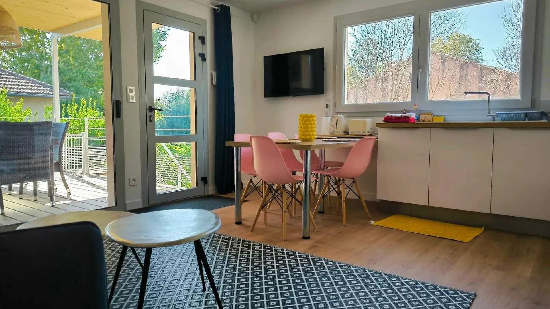 Maison, Piscine, Climatisation Parking, 10Min A Pied Du Centre Avignon